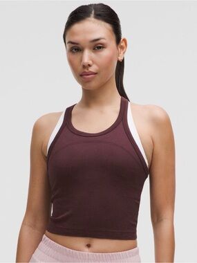 Swiftly Tech Cropped
Racerback Tank Top 2.0